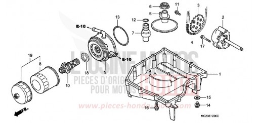 CARTER D'HUILE/POMPE A HUILE CB900F4 de 2004
